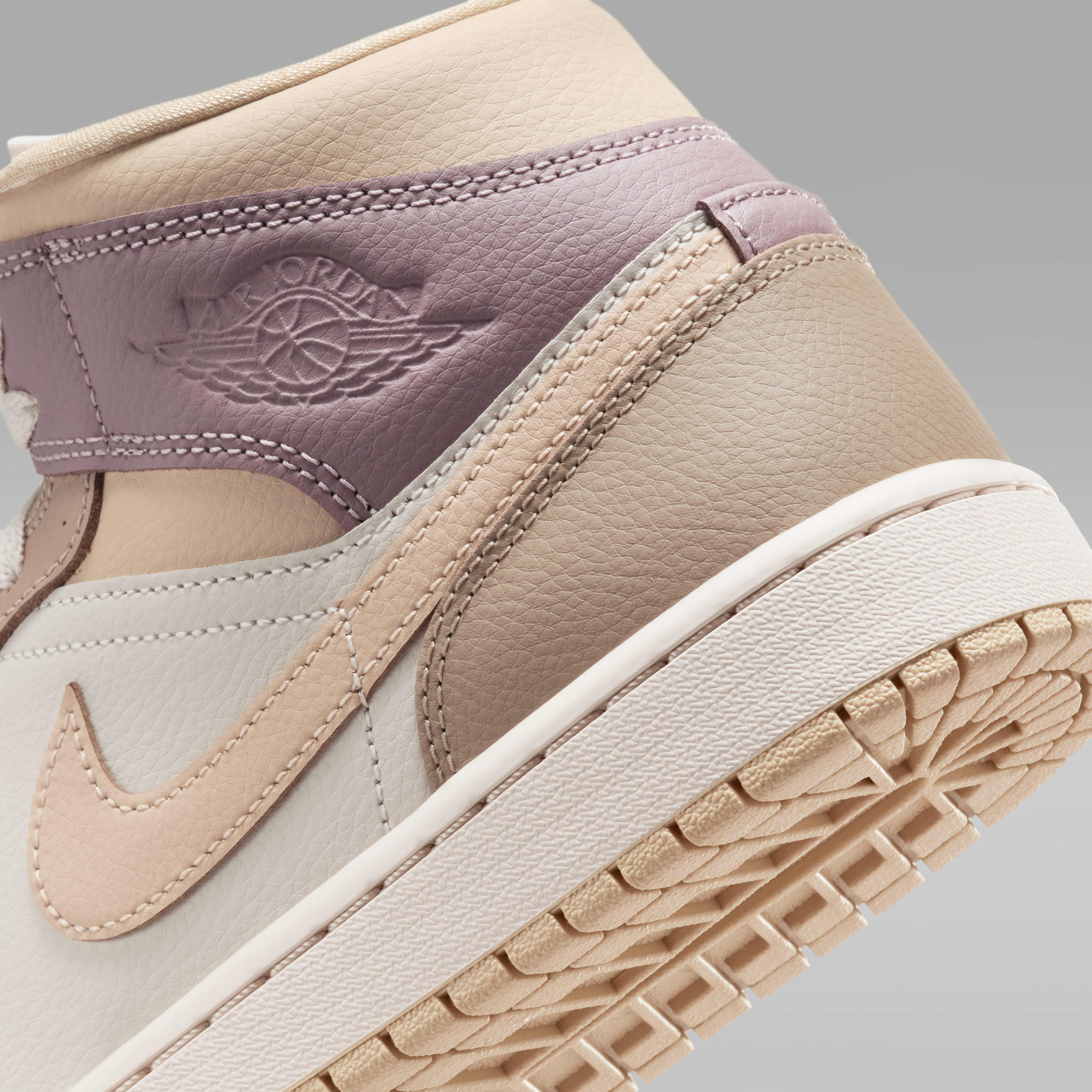 Womens jordan 1 mid 2025